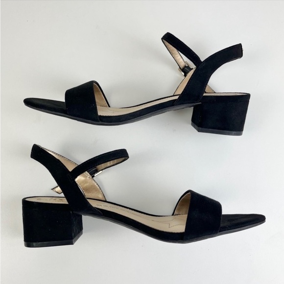 CIRCUS BY SAM EDELMAN Ibis Microsuede Vegan Short Block Heel Sandals Y2K Black - Picture 6 of 10